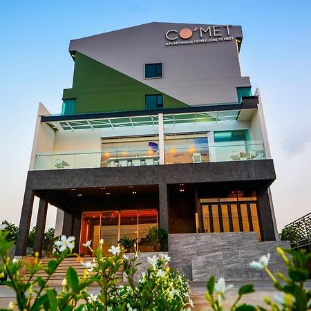 Comet Hotel Surat Thani Zewnętrze zdjęcie