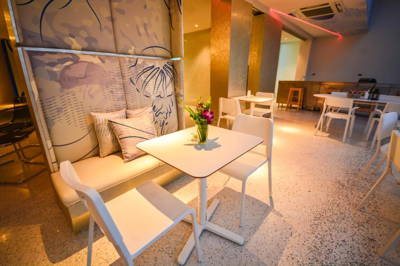 Comet Hotel Surat Thani Zewnętrze zdjęcie